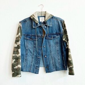 NWOT Kensie Vintage Luxe Hooded Jean Jacket